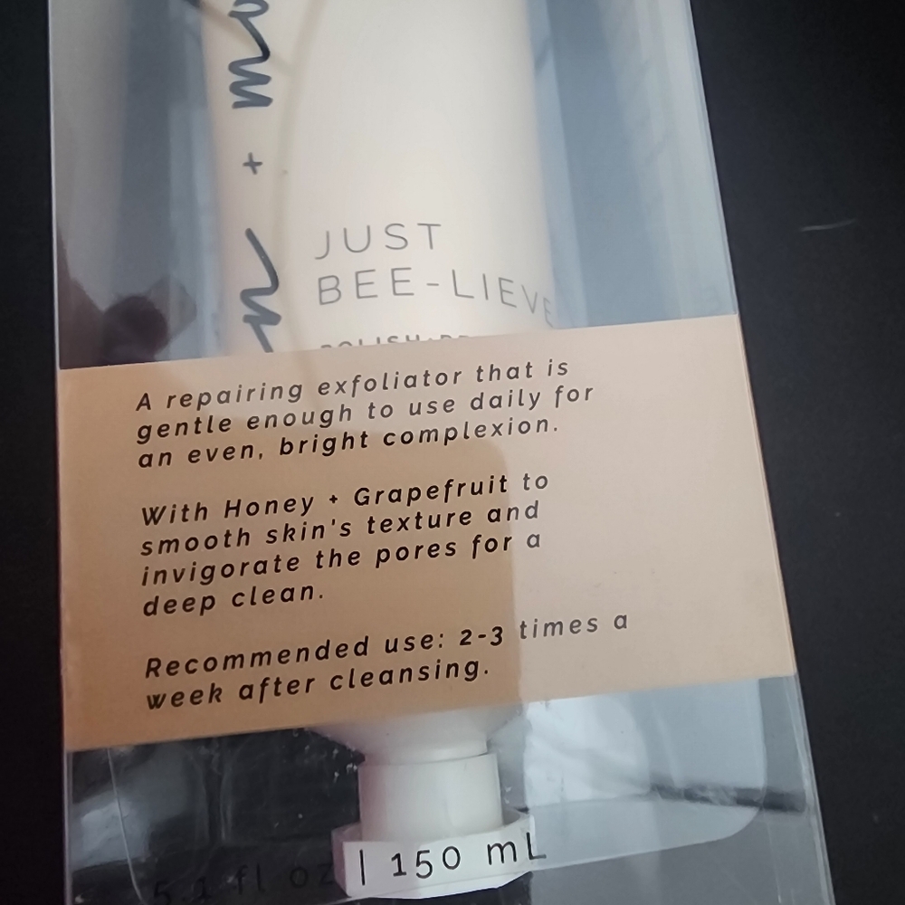 sun + moon just bee-lieve Polish + Repair | Daily Facial Exfoliator - Picture 4 of 4